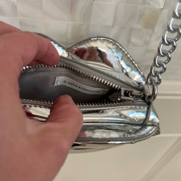 NWT new Anthropologie shiraleah silver lips mini bag purse crossbody chain - Picture 9 of 17